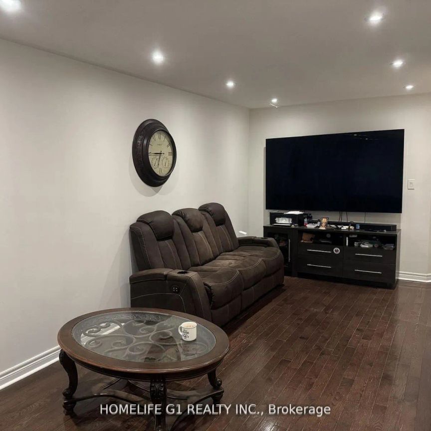 174 CATHEDRAL DRIVE - Photo 1