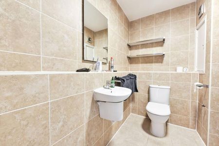 Studio to rent - Photo 5