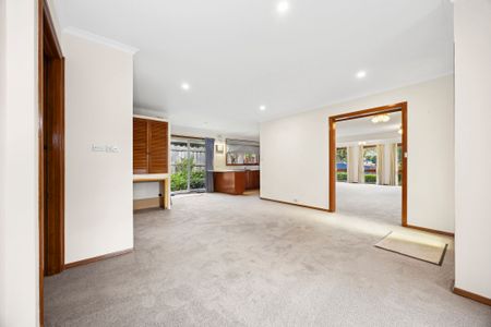 Coveted Highton Village Location - Family Home in Quiet Cul-de-Sac - Photo 5