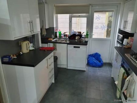 6 bedroom property to rent in Southampton - Photo 4