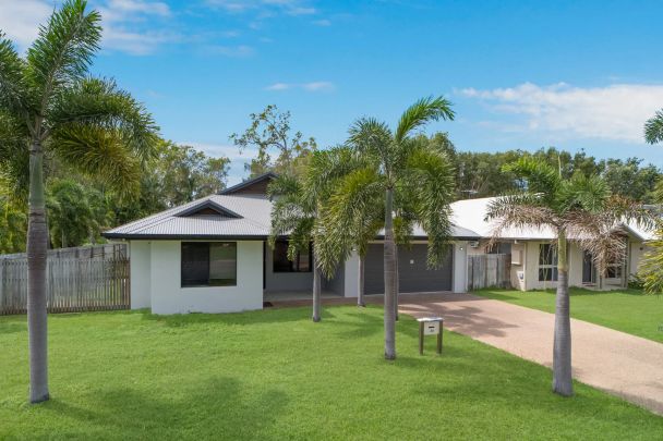 39 Greentree Circuit, Bushland Beach. - Photo 1