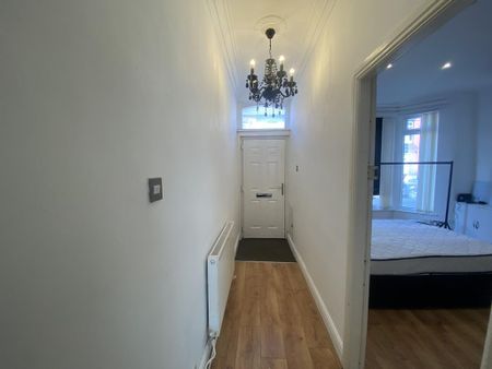 3 bedroom terraced house to rent - Photo 3