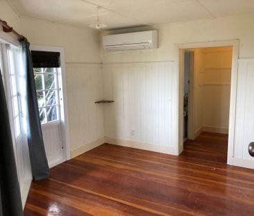 Lovely bays home with harbour views - Photo 5