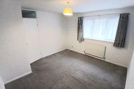Burghley Close, STEVENAGE - Photo 3