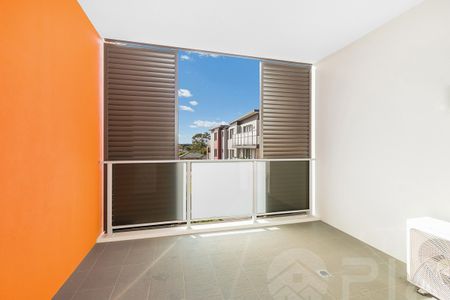 "Modern 2-Bedroom Apartment with Secure Parking in Wentworthville" - Photo 5