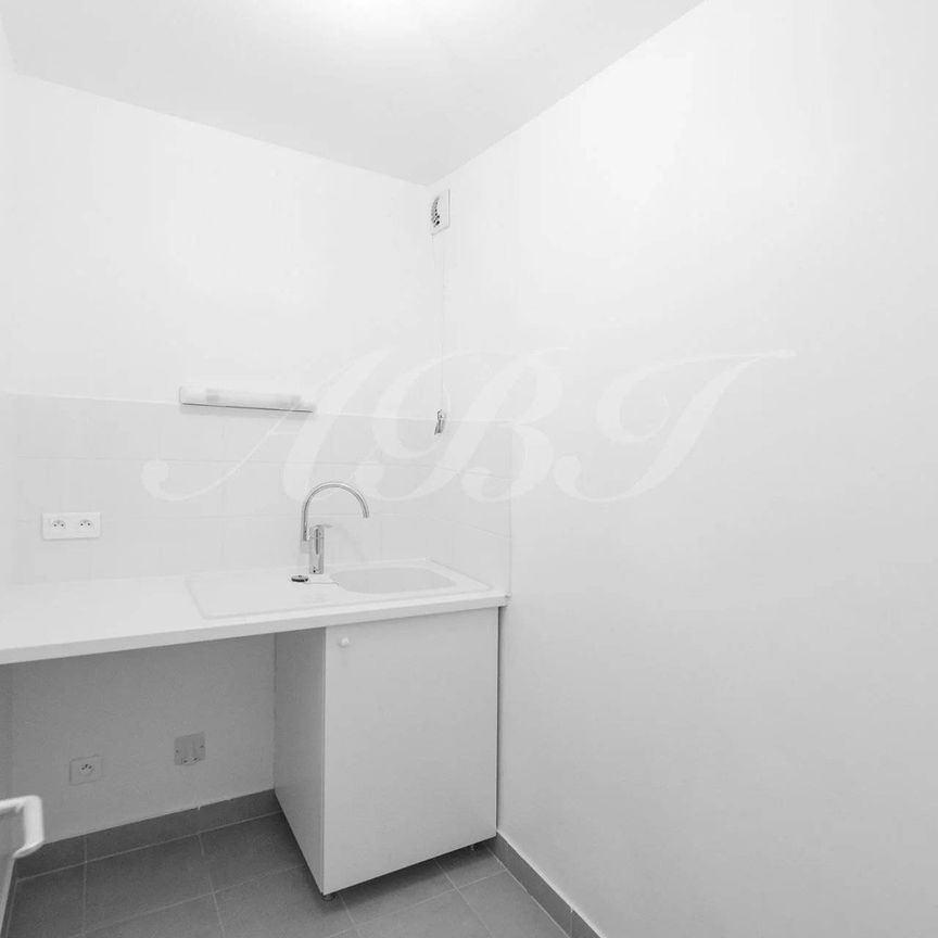 Rental Apartment Paris 17th - Photo 1