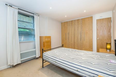 1 Bed Flat, Long Lane, SE1 - Photo 2