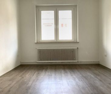 Attraktiv! 2-Zimmer-Stadtwohnung mit Balkon - Photo 1