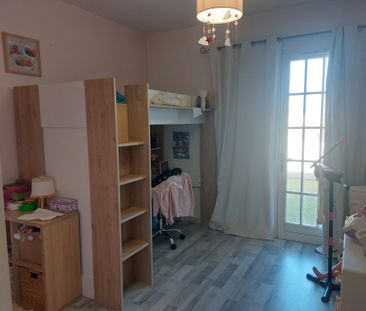 Location Maison 5 pièces 169m² MARIGNANE 13700 - Photo 4