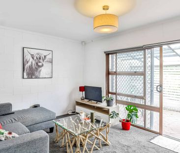 QUIET AND PRIVATE - GLENFIELD - Photo 3