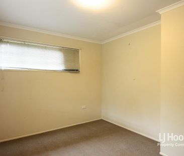 3 BEDROOM RESIDENCE IN PRIME LOCATION - Photo 3