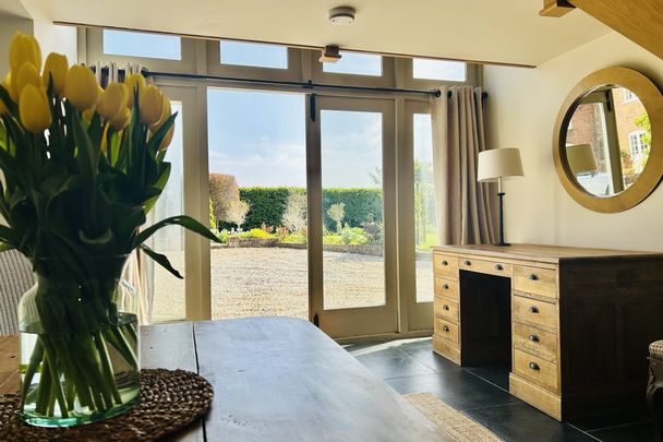 North Lane - Photo 1