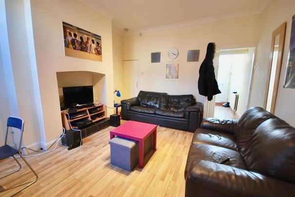 3 bedroom terraced house to rent - Photo 1