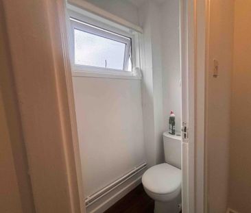 2 bedroom semi-detached house to rent - Photo 6