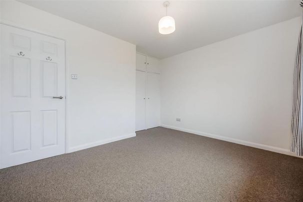 2 bedroom detached bungalow to rent - Photo 1