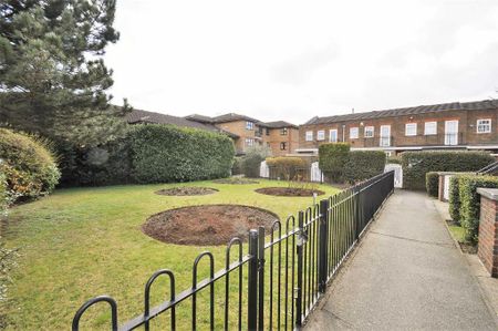 2 bedroom maisonette to rent - Photo 2