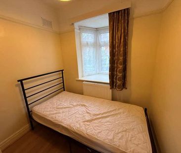 Allendale Road, Greenford, UB6 - Photo 4