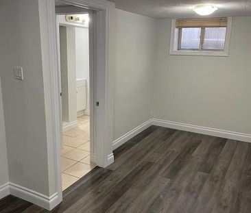 For Lease - 8 Thorncroft Crescent, Ajax, Ontario - Photo 5