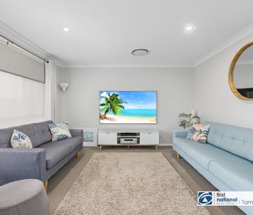 Stunning home in the Tamworth Estate of "Windmill Hills" - Photo 1