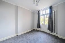 3 bedroom flat to rent - Photo 3