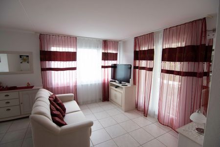 2.5 Zimmer, 65 m², 2. Stock - Photo 3