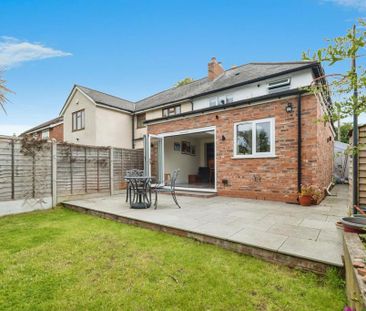 3 bedroom semi-detached house to rent - Photo 2