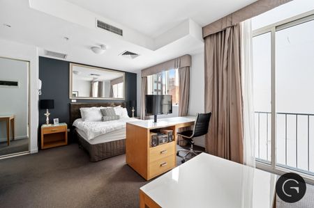 Fully Furnished Apartment With Heart And History - Photo 2