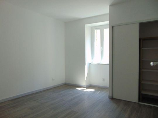Location Appartement 3 pièces 50m² PRIVAS 07000 - Photo 1
