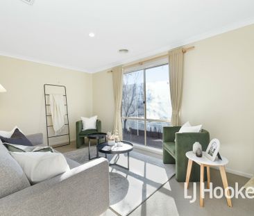 Prime Location, Perfect Family Living! - Photo 3