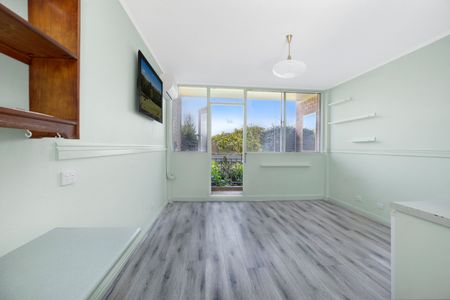 2/5 Boronia Street - Photo 3