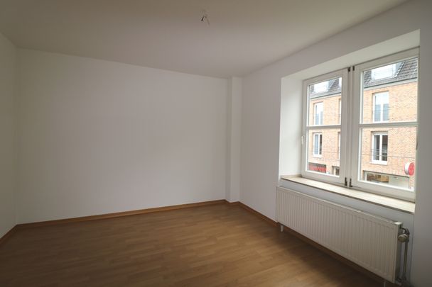 * ZENTRAL IN FISCHELN MIT SONNENBALKON“ 2 ZI.-Whg. – 1 Etage, Kölner Str. * - Photo 1