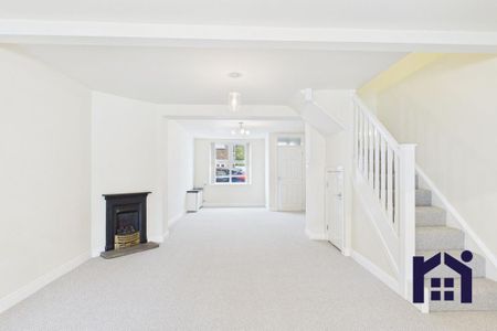 3 bedroom end of terrace house to rent - Photo 4