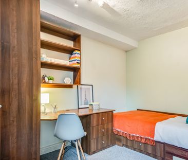3 MOOR VIEW Leeds - LS6 1AQ - Photo 5