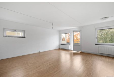 Tenstavägen, Spånga - Photo 3