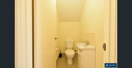 Welcome to your next home! - Photo 4