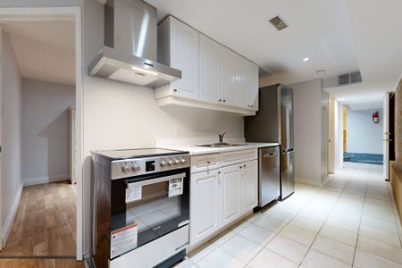 For Lease - 470 Oriole Parkway Unit# Apt 5, Toronto, Ontario - Photo 5
