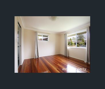 Convenient Living in the Heart of Sunnybank! - Photo 1