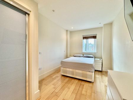 2 bedroom flat to rent - Photo 3