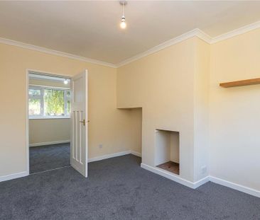2 bedroom semi-detached house to rent - Photo 5