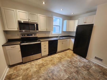 419 Bronson Avenue - Photo 5