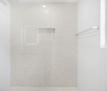 Open the door to effortless family living - Photo 1