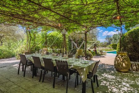 Luberon - Propriété raffinée avec court de tennis - Photo 4