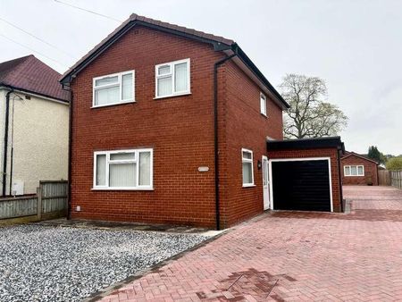 Crewe Road, Shavington, Crewe, CW2 - Photo 2