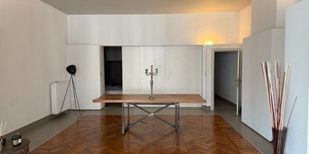 Appartement te huur in Kortrijk voor € 925 met 1 slaapkamer - Photo 3