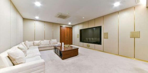 Charles Clowes Walk, Nine Elms, SW11 - Photo 3