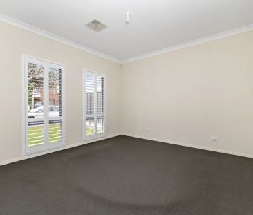 Modern Comfort Meets Effortless Living - Photo 3