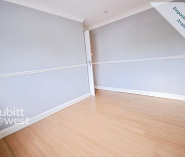 3 bedroom terraced house to rent - Photo 5