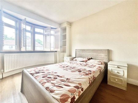 3 bedroom semi-detached house to rent - Photo 5