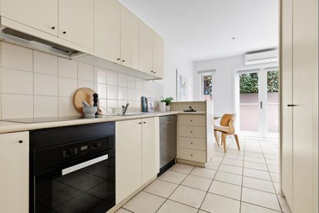 27 Hyland Street, South Yarra VIC 3141 - Photo 3