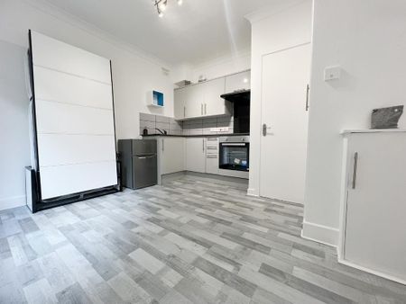 Studio to rent - Photo 4
